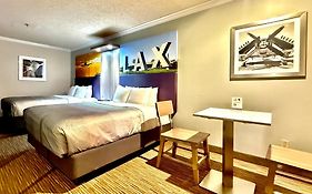 Quality Inn & Suites Los Angeles Airport Lax 3*